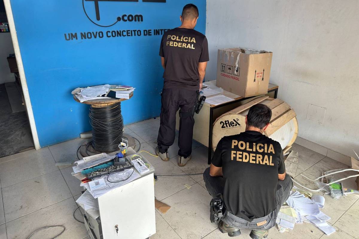 Operação da PF no Rio mira suspeitos de monopolizar serviços de internet em Cabo Frio